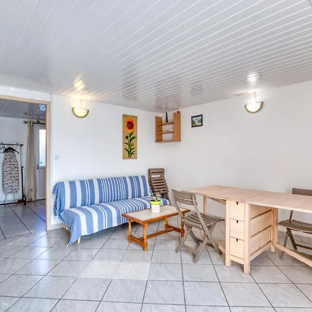 T2, Plain-pied, Equipe Daire